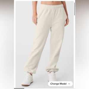 Alo yoga bone accolade sweatpants